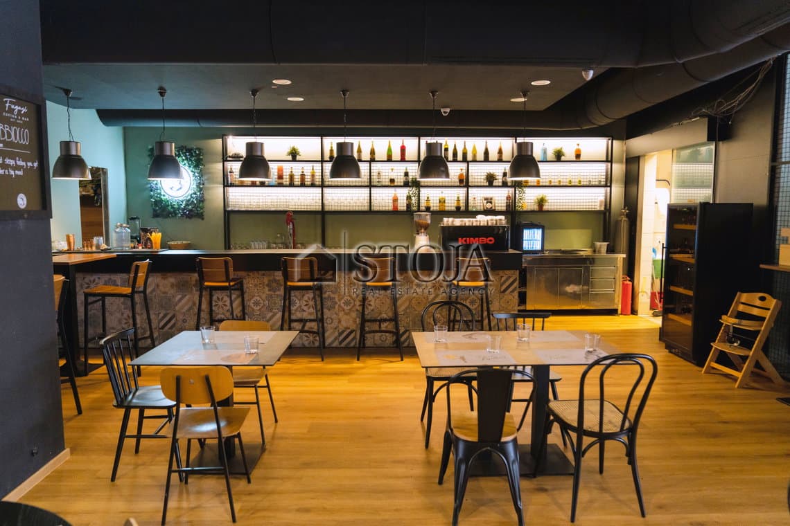 Prodaja, Poslovni prostor, Gostinski lokal, Ljubljana mesto, Center, Center, 200 m2 — photo 3 of 4