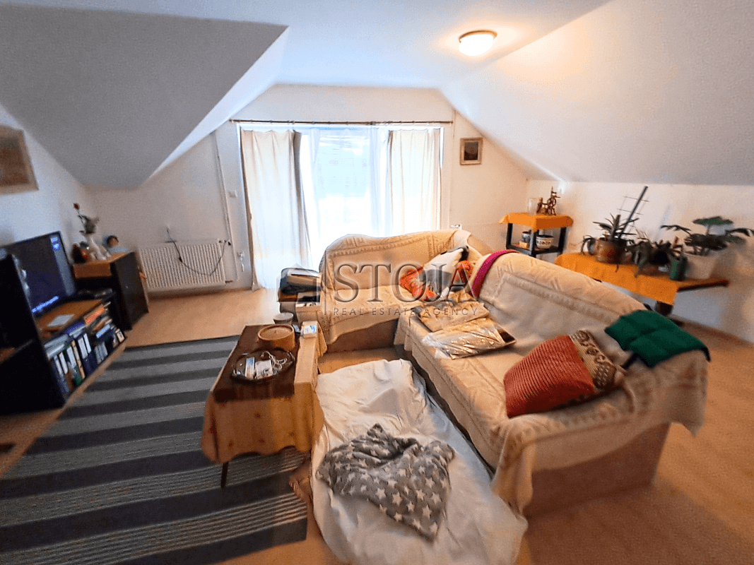 Prodaja, Stanovanje, 4-sobno, Ljubljana okolica, Dol pri Ljubljani, Videm, 104.2 m2 — photo 3 of 12