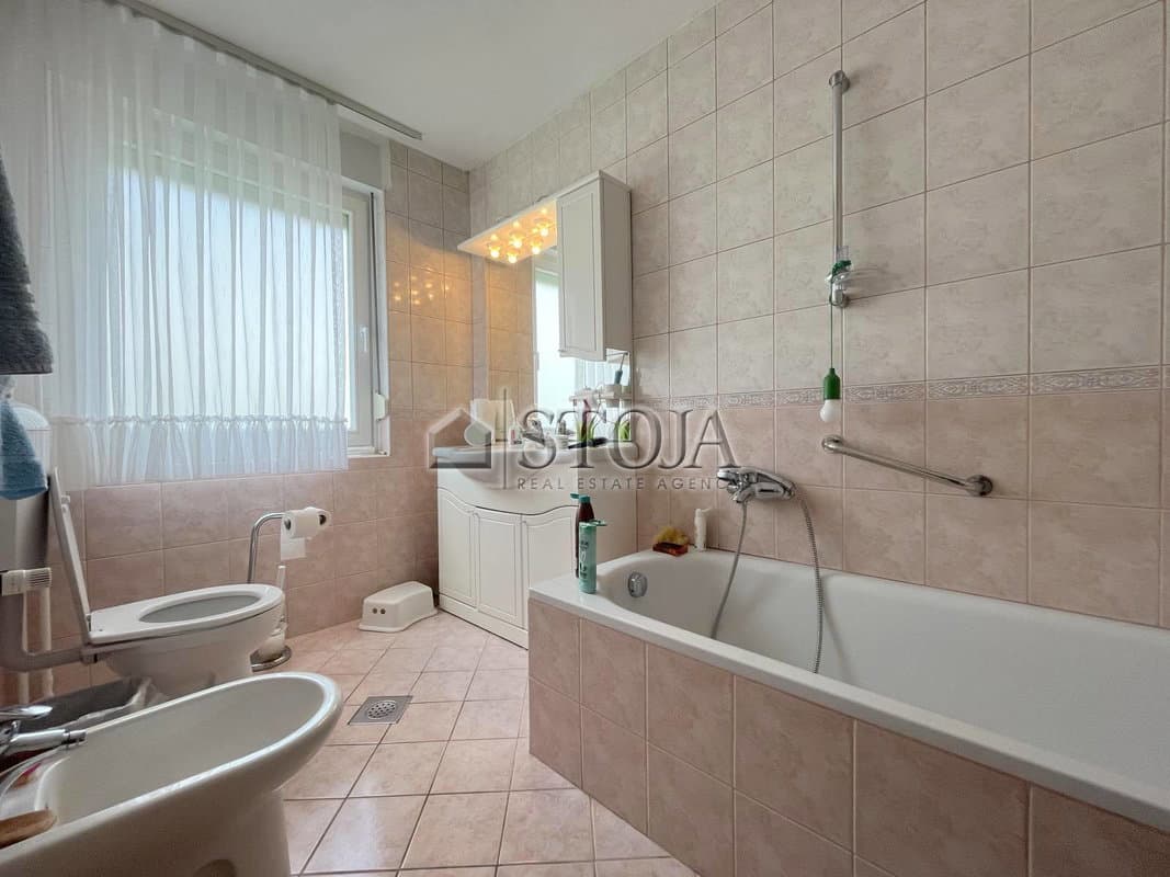 Prodaja, Hiša, Samostojna, Ljubljana mesto, Bežigrad, Črnuče, 271 m2 — photo 4 of 16