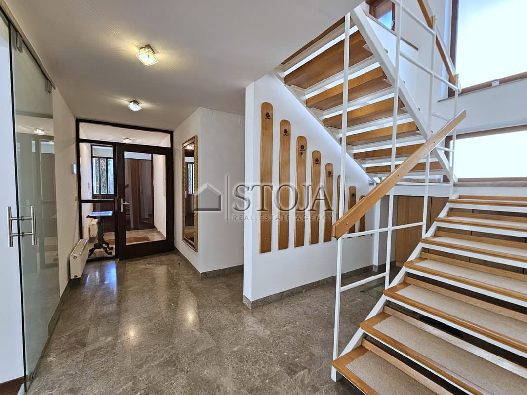 Oddaja, Hiša, Samostojna, Ljubljana mesto, Vič-Rudnik, Trnovo, 275 m2 — photo 7 of 17