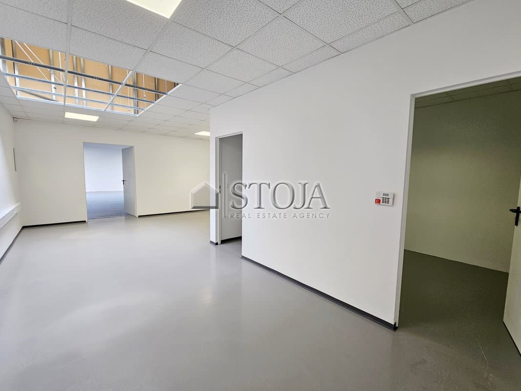 Oddaja, Poslovni prostor, Skladišče, Ljubljana mesto, Bežigrad, Črnuče, 461.4 m2 — photo 5 of 9