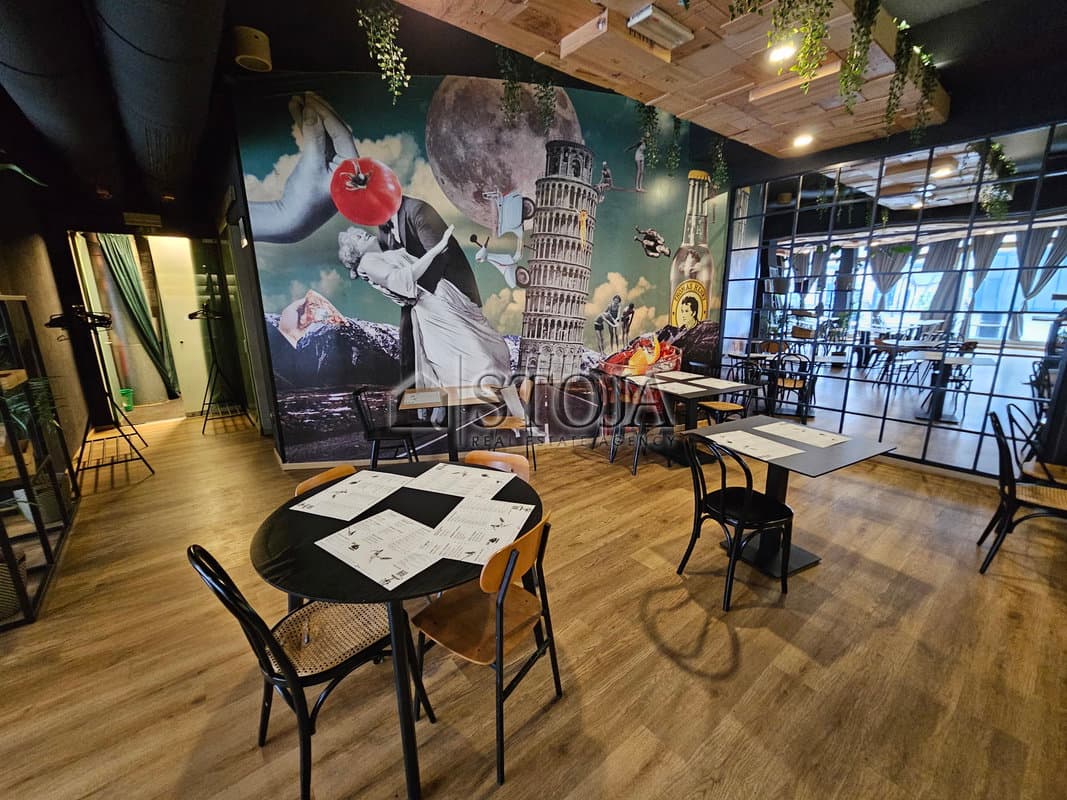 Prodaja, Poslovni prostor, Gostinski lokal, Ljubljana mesto, Center, Center, 200 m2 — photo 2 of 4