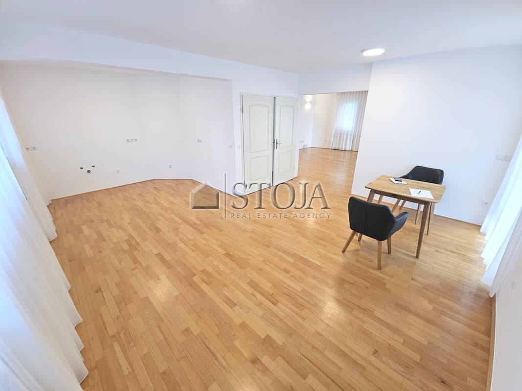 Oddaja, Hiša, Samostojna, Ljubljana mesto, Šiška, Brod, 464.2 m2 — photo 6 of 17