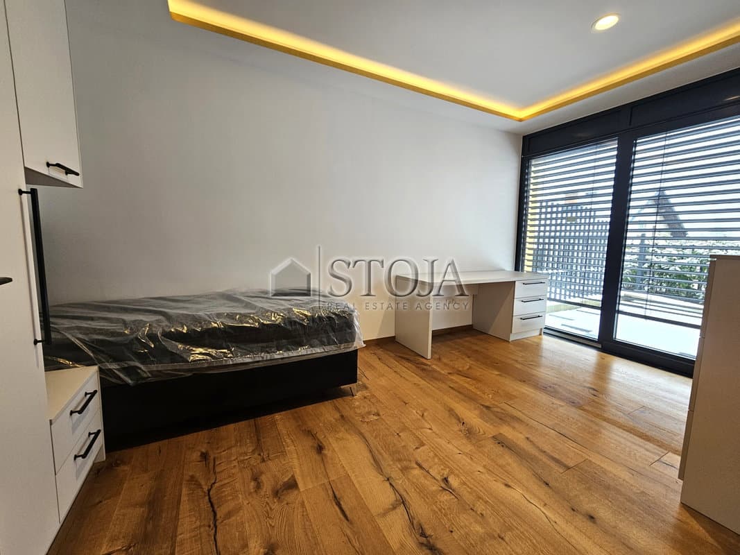 Oddaja, Stanovanje, 4-sobno, Ljubljana mesto, Vič-Rudnik, Vič, 257.1 m2 — photo 6 of 10