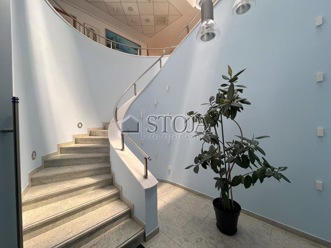 Oddaja, Poslovni prostor, Pisarna, Ljubljana mesto, Moste-Polje, BTC, 128.5 m2 — photo 2 of 9