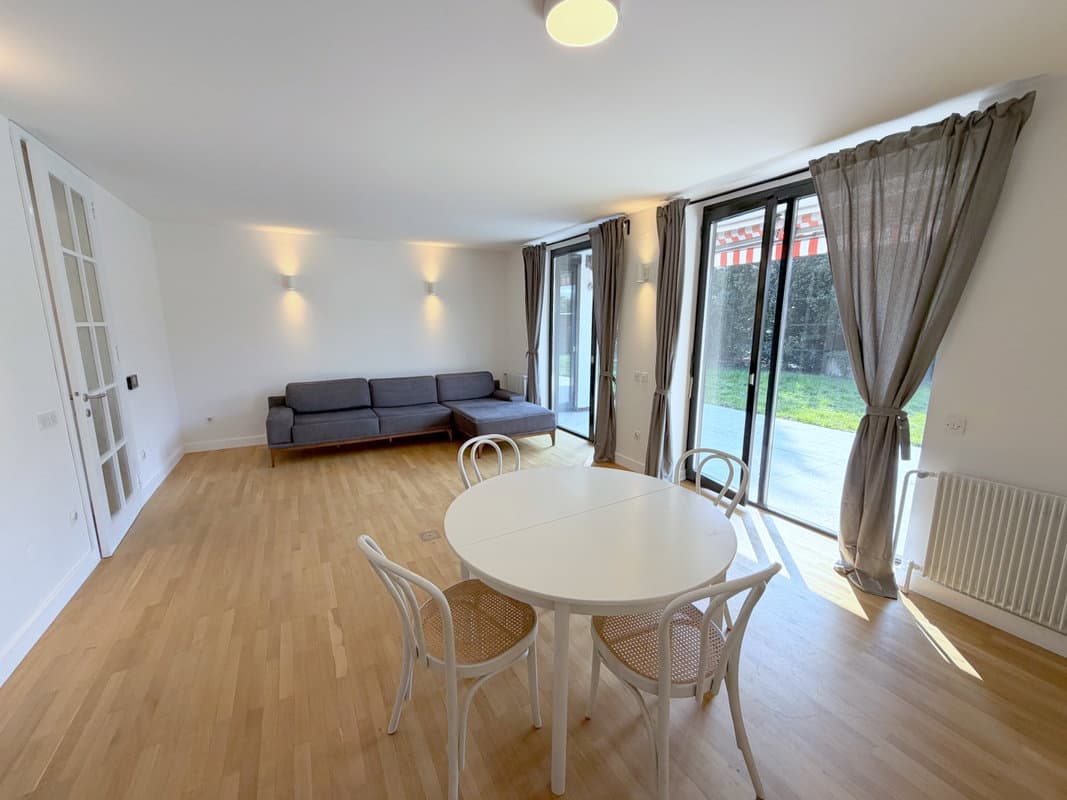 Oddaja, Hiša, Samostojna, Ljubljana mesto, Šiška, Koseze, 229 m2 — photo 1 of 20