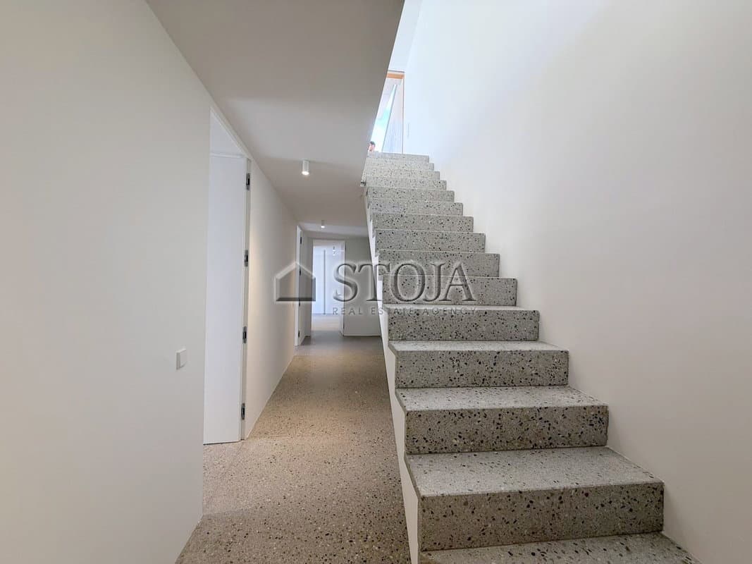Prodaja, Stanovanje, 4-sobno, Ljubljana mesto, Vič-Rudnik, Rožna dolina, 158.7 m2 — photo 9 of 12