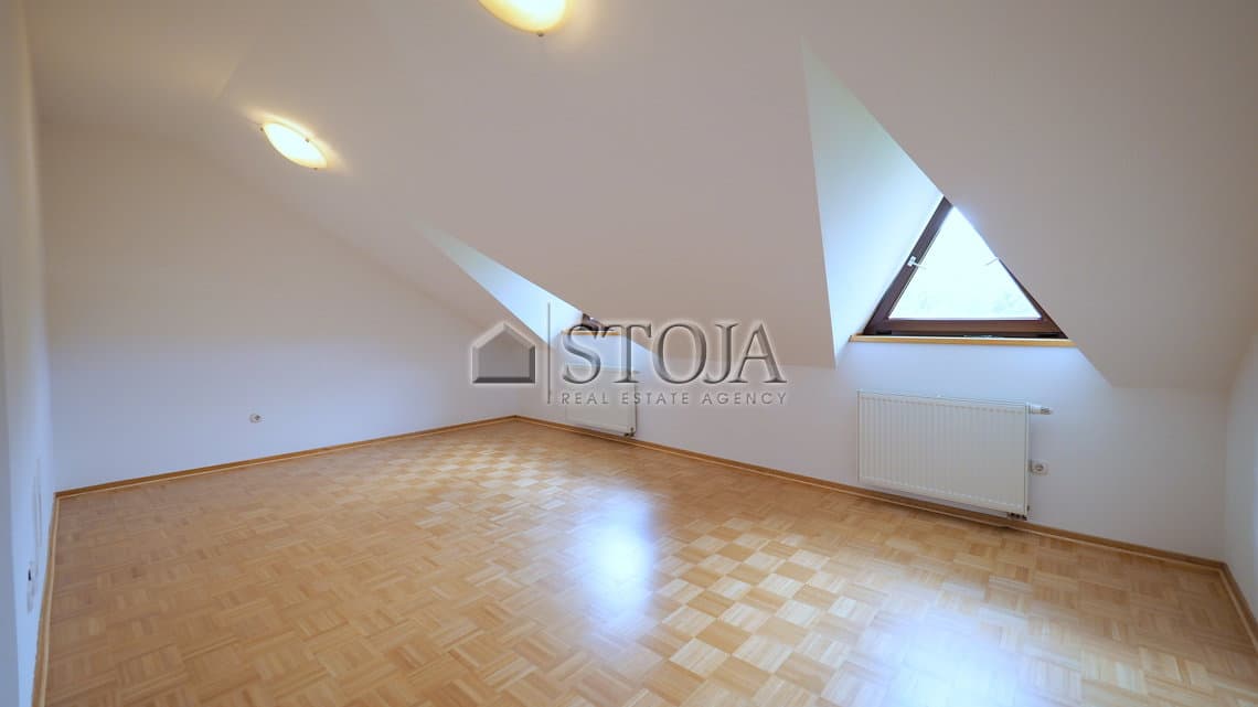 Oddaja, Hiša, Dvojček, Ljubljana mesto, Šiška, Vižmarje, 258.2 m2 — photo 9 of 12