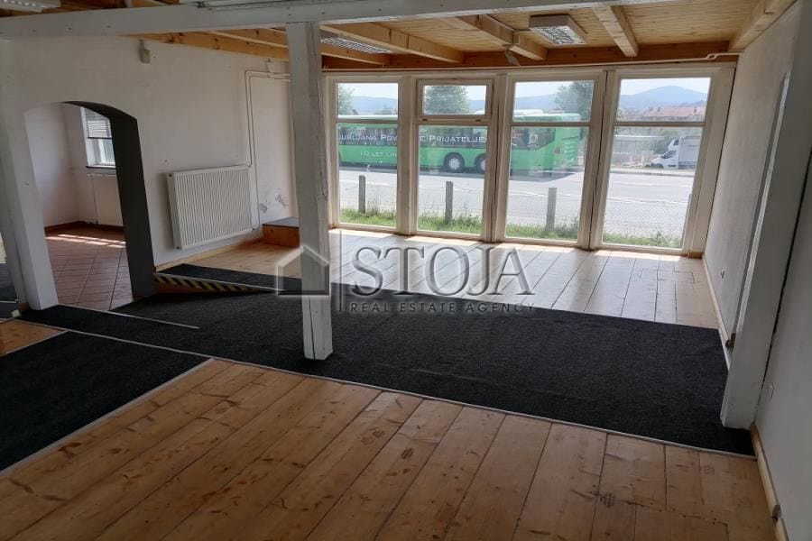 Oddaja, Poslovni prostor, Prostor za storitve, Ljubljana okolica, Grosuplje, Grosuplje, 100 m2 — photo 6 of 10