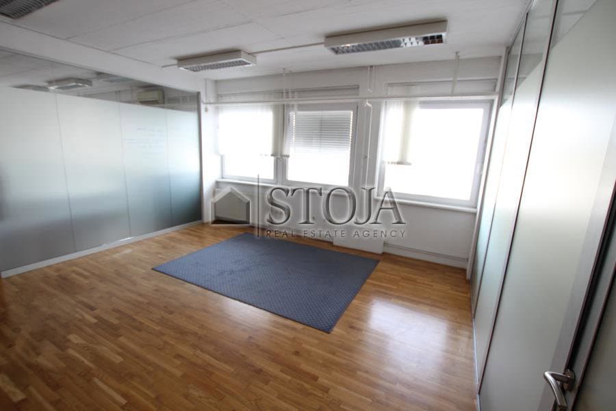 Oddaja, Poslovni prostor, Pisarna, Ljubljana mesto, Šiška, Sp. Šiška, 240 m2 — photo 3 of 15