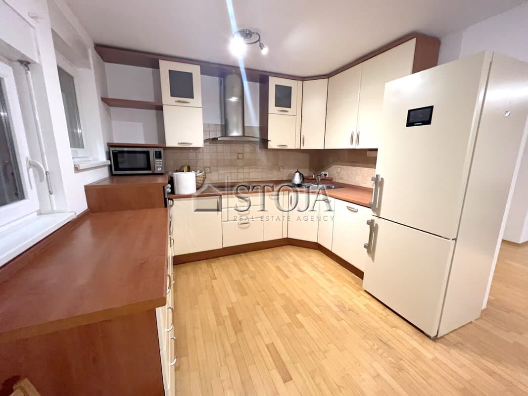 Oddaja, Stanovanje, 5+ več sobno, Ljubljana mesto, Moste-Polje, Zelena jama, 231.4 m2 — photo 3 of 14