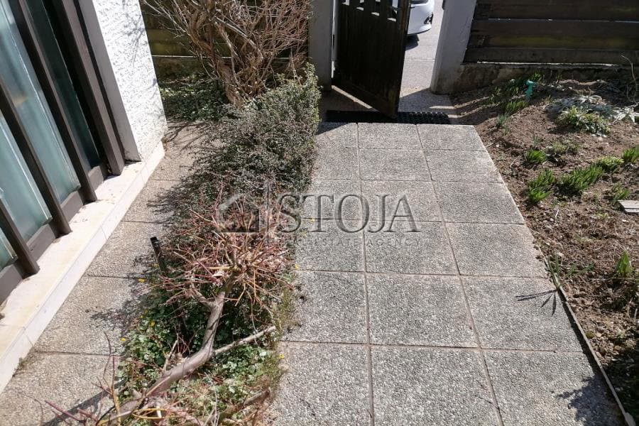 Oddaja, Stanovanje, Garsonjera, Ljubljana mesto, Šiška, Koseze, 15 m2 — photo 11 of 12