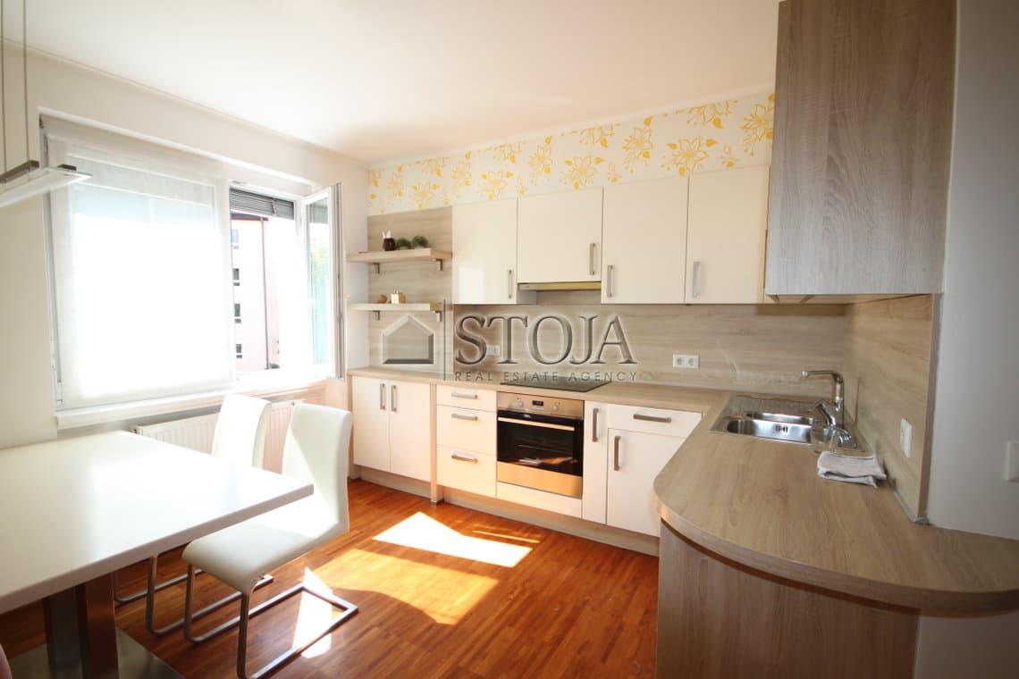 Oddaja, Stanovanje, 3,5-sobno, Ljubljana mesto, Šiška, 81.2 m2 — photo 1 of 8