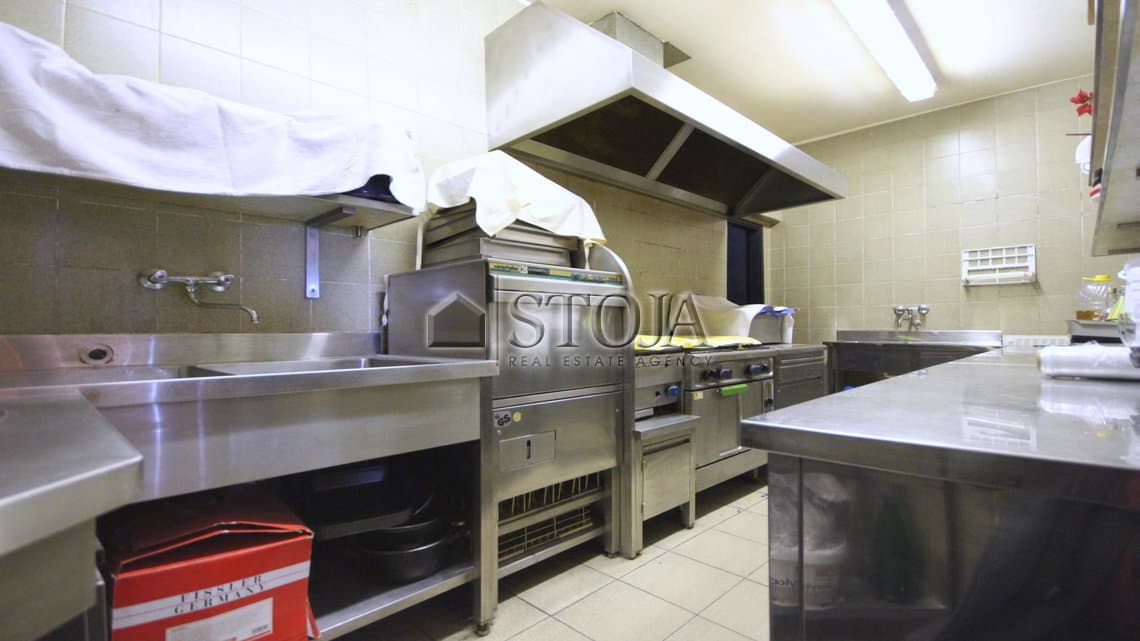 Prodaja, Hiša, Samostojna, Ljubljana okolica, Škofljica, Škofljica, 275 m2 — photo 20 of 48