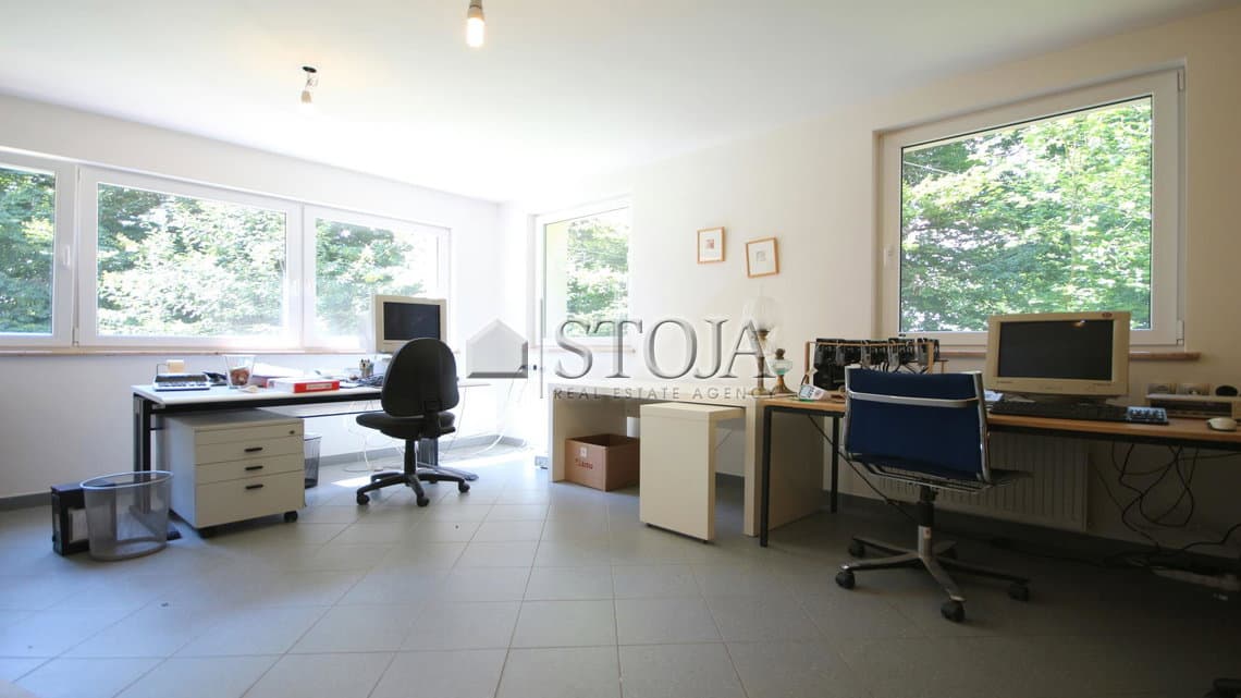 Prodaja, Hiša, Samostojna, Ljubljana okolica, Medvode, 396.6 m2 — photo 2 of 21