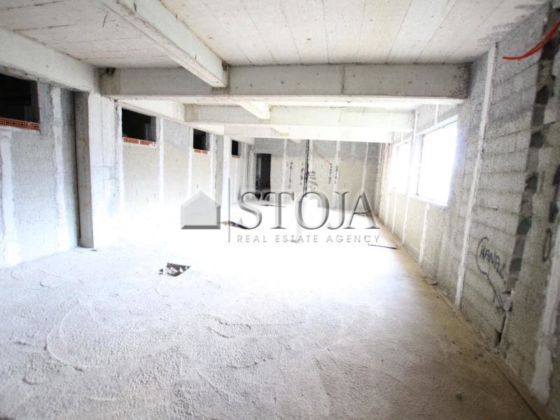 Prodaja, Hiša, Samostojna, Ljubljana okolica, Borovnica, 1200 m2 — photo 2 of 20