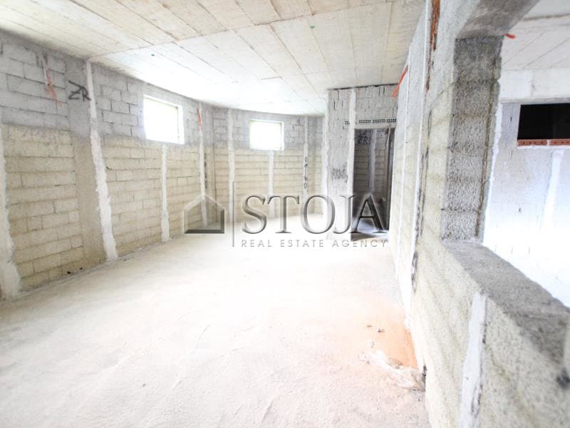 Prodaja, Hiša, Samostojna, Ljubljana okolica, Borovnica, 1200 m2 — photo 3 of 20