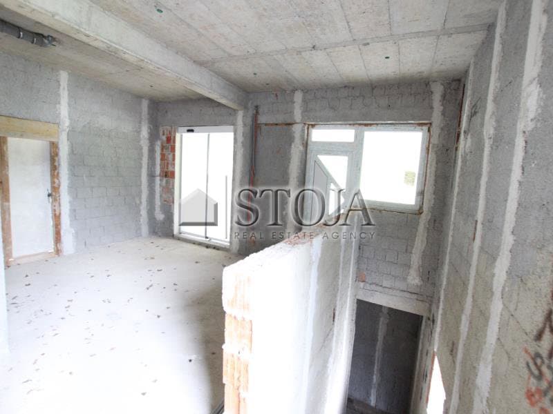 Prodaja, Hiša, Samostojna, Ljubljana okolica, Borovnica, 1200 m2 — photo 8 of 20