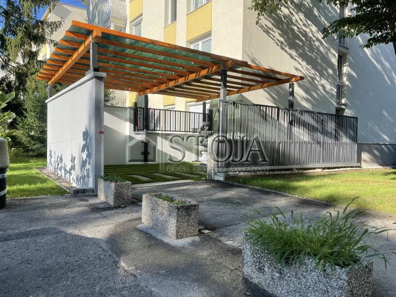 Prodaja, Poslovni prostor, Prostor za storitve, Ljubljana mesto, Šiška, 225 m2 — photo 6 of 14