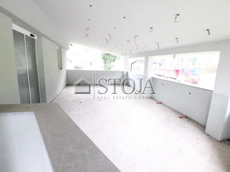 Prodaja, Poslovni prostor, Poslovni kompleks, Ljubljana okolica, Borovnica, 1200 m2 — photo 9 of 20