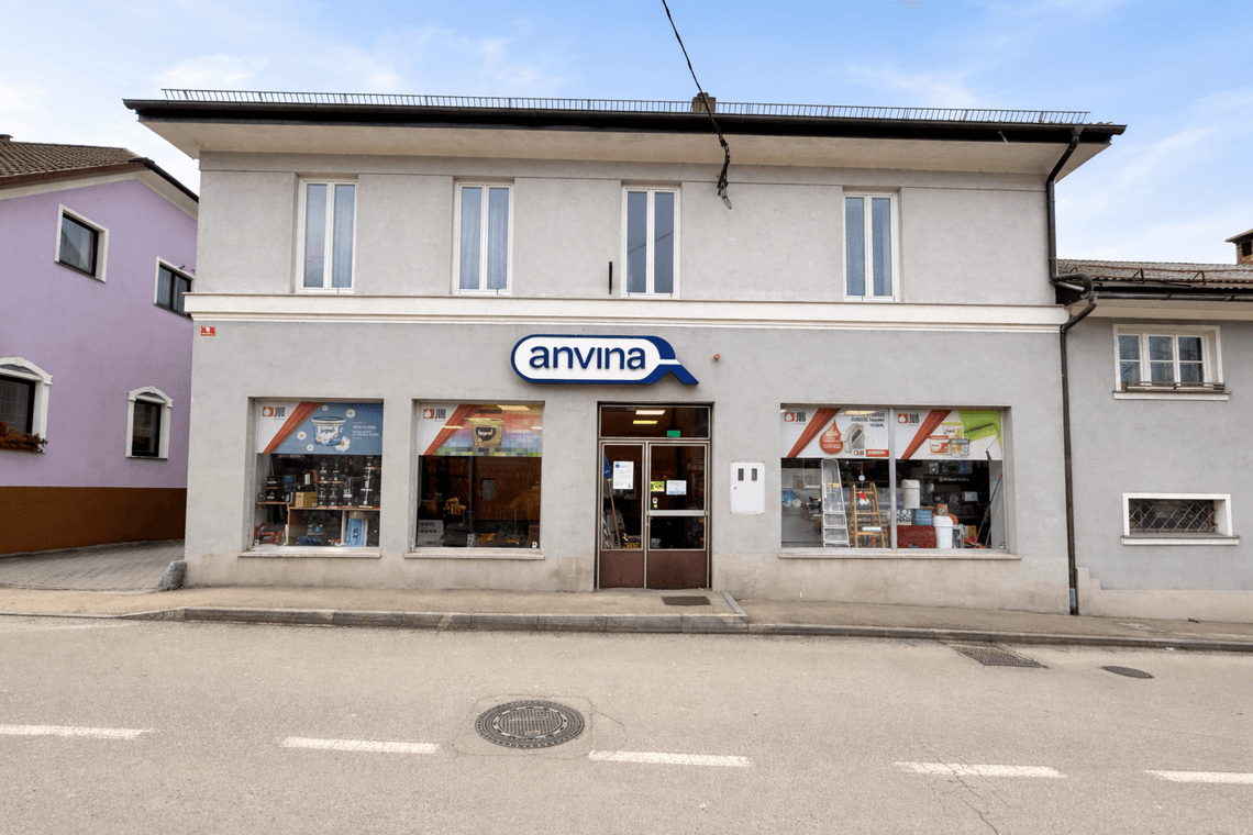 Prodaja, Poslovni prostor, Prostor za storitve, Ljubljana okolica, Borovnica, Borovnica, 505.2 m2 — photo 1 of 14