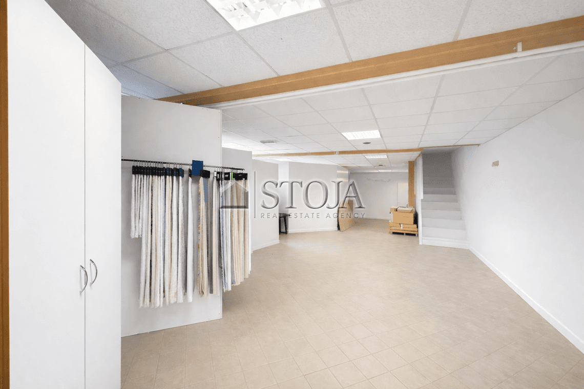 Prodaja, Poslovni prostor, Prostor za storitve, Ljubljana okolica, Borovnica, Borovnica, 505.2 m2 — photo 12 of 14