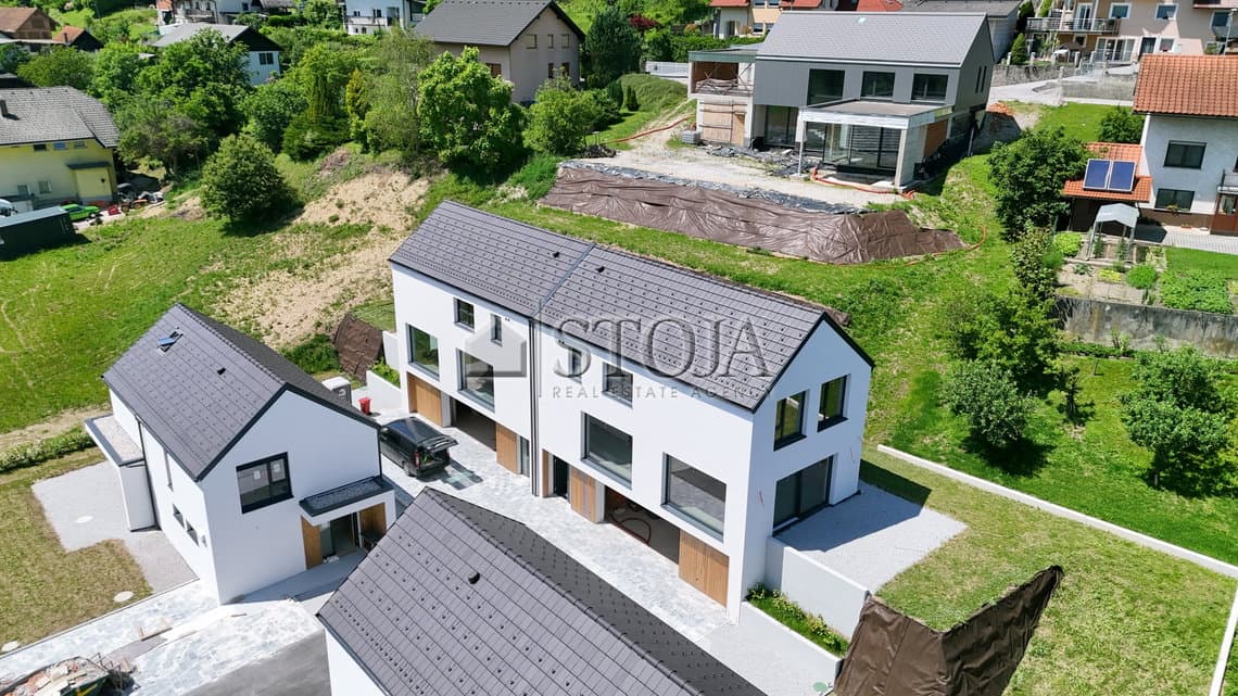 Prodaja, Hiša, Dvojček, Ljubljana okolica, Dol pri Ljubljani, Senožeti, 175.71 m2 — photo 19 of 21