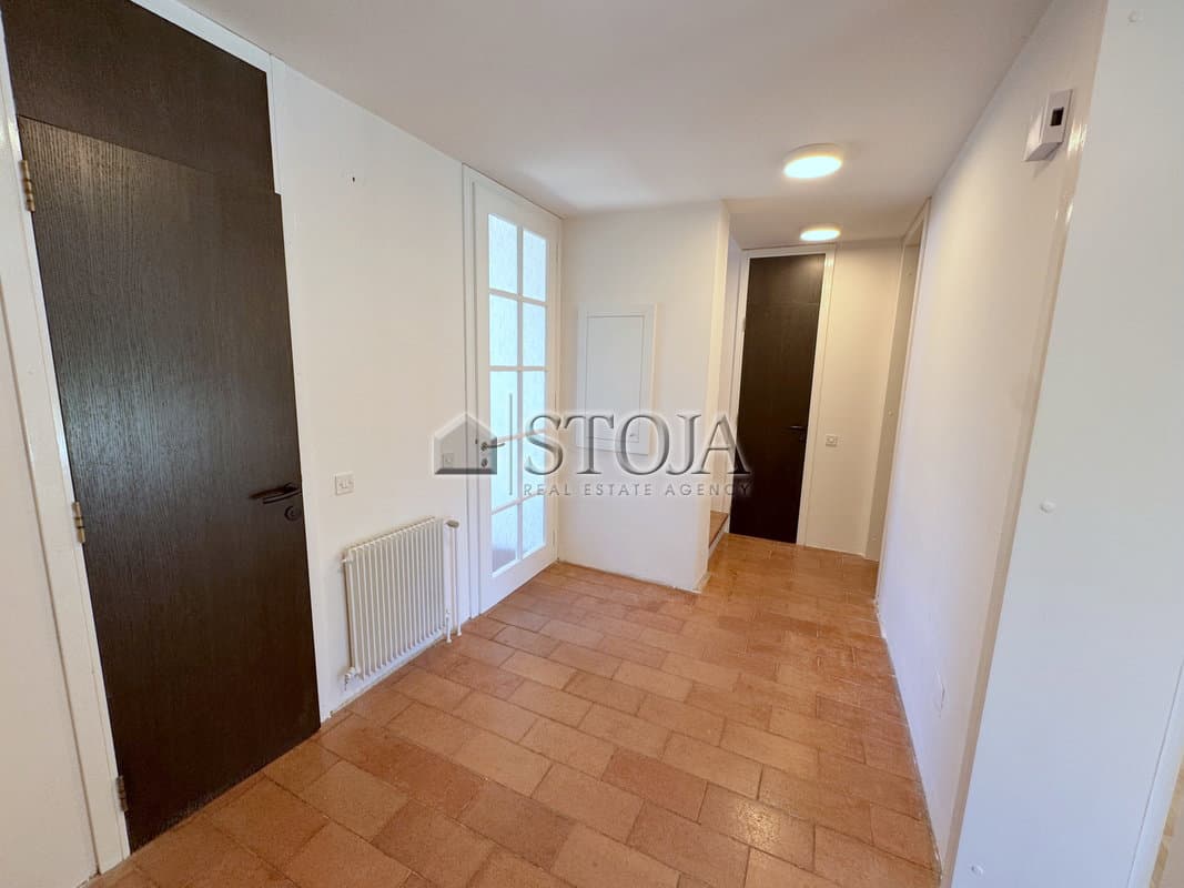 Oddaja, Hiša, Samostojna, Ljubljana mesto, Šiška, Koseze, 229 m2 — photo 14 of 20