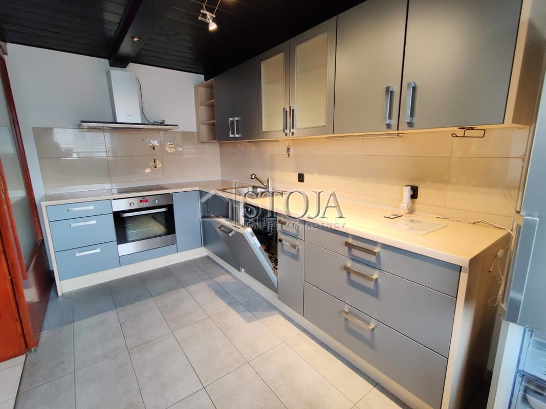 Oddaja, Hiša, Vrstna, Ljubljana okolica, Domžale, Vir, 299 m2 — photo 4 of 15