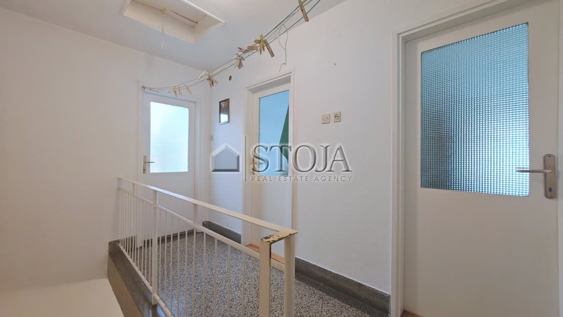 Prodaja, Hiša, Dvojček, Ljubljana mesto, Vič-Rudnik, Trnovo, 166.4 m2 — photo 13 of 22