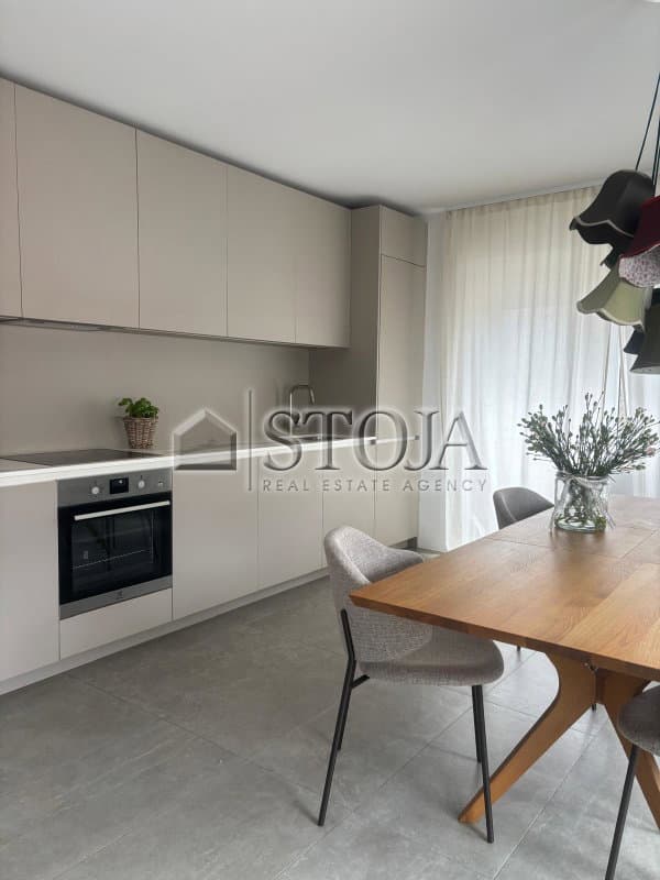 Prodaja, Stanovanje, 4-sobno, Ljubljana mesto, Bežigrad, Bežigrad, 125.6 m2 — photo 2 of 9