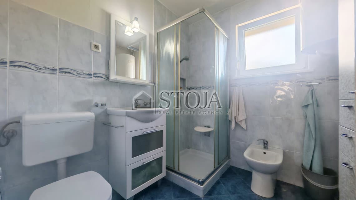 Prodaja, Hiša, Dvojček, Ljubljana mesto, Vič-Rudnik, Trnovo, 166.4 m2 — photo 14 of 22