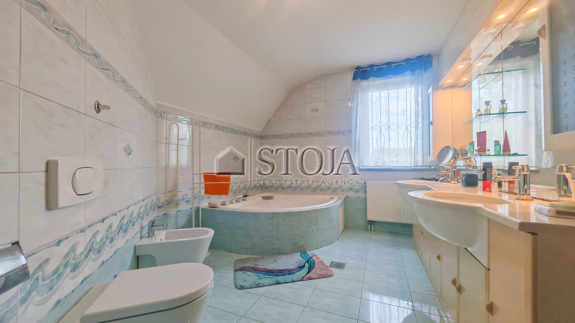 Oddaja, Hiša, Samostojna, Ljubljana mesto, Vič-Rudnik, Dolgi most, 224 m2 — photo 15 of 25
