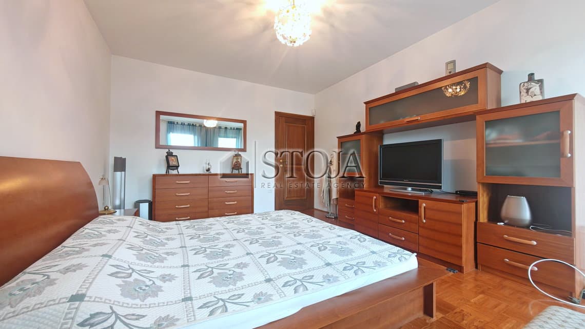 Oddaja, Hiša, Samostojna, Ljubljana mesto, Vič-Rudnik, Dolgi most, 224 m2 — photo 23 of 25
