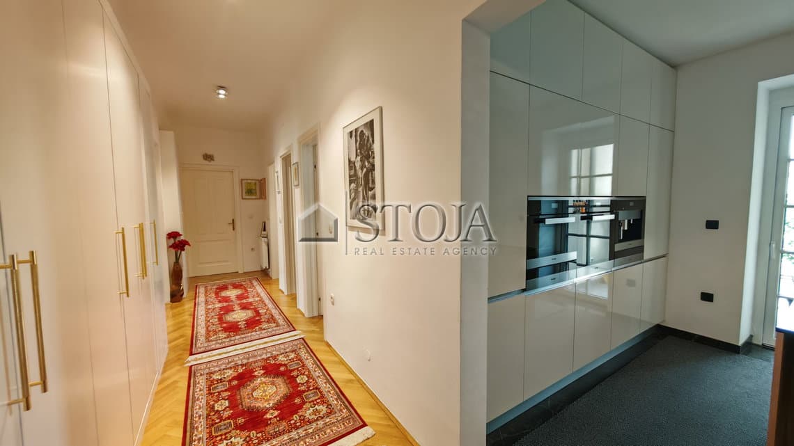 Prodaja, Stanovanje, 4,5-sobno, Ljubljana mesto, Center, Center, 157.2 m2 — photo 4 of 13