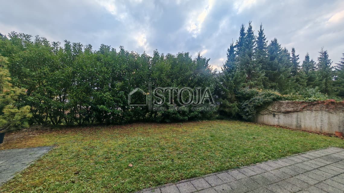 Prodaja, Hiša, Dvojček, Ljubljana mesto, Moste-Polje, Bizovik, 250 m2 — photo 7 of 23