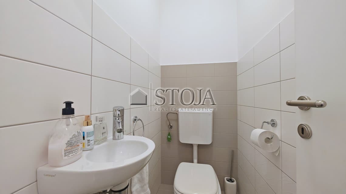 Prodaja, Hiša, Dvostanovanjska, Ljubljana mesto, Šiška, Brod, 392.1 m2 — photo 19 of 29