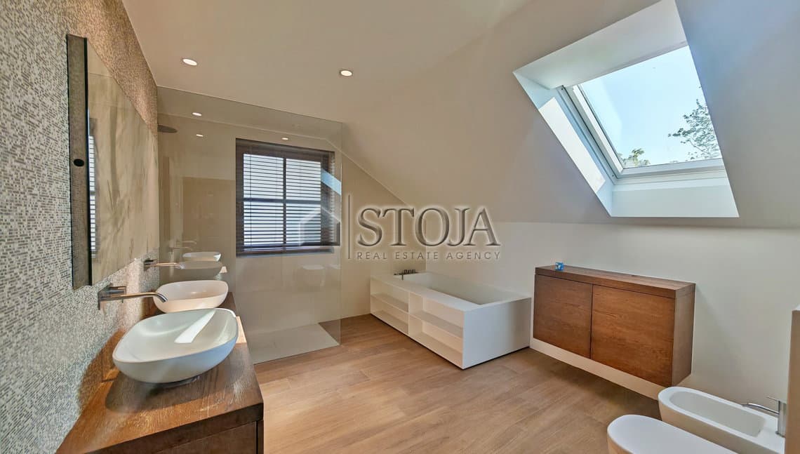 Oddaja, Hiša, Samostojna, Ljubljana okolica, Brezovica, Brezovica pri Ljubljani, 209 m2 — photo 11 of 17