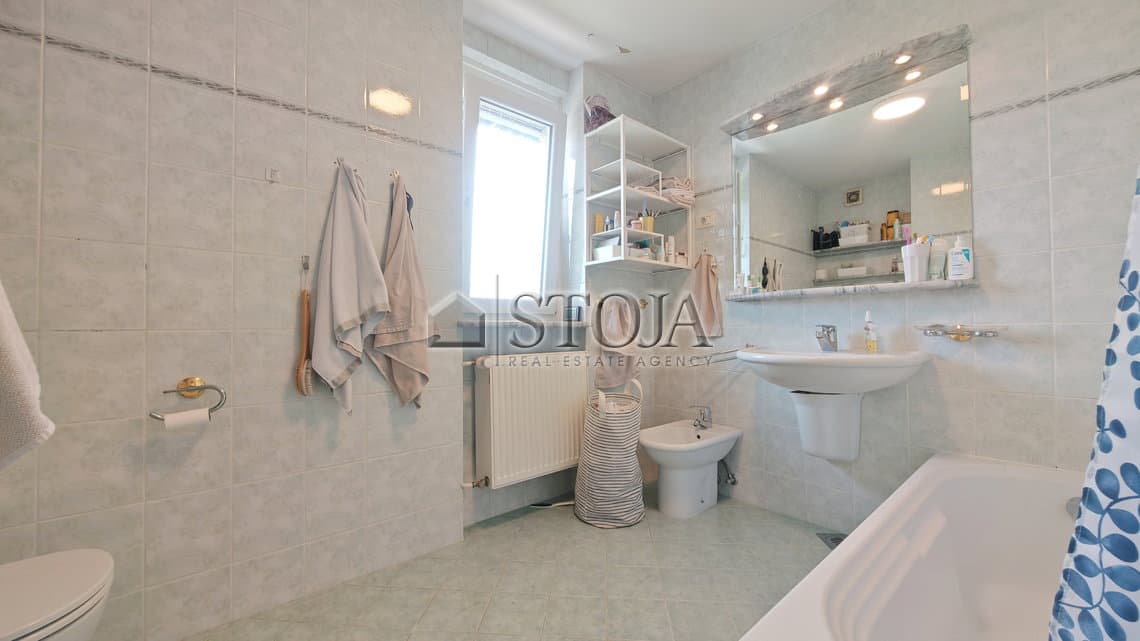 Oddaja, Hiša, Vrstna, Ljubljana mesto, Vič-Rudnik, Kolezija, 152 m2 — photo 20 of 20