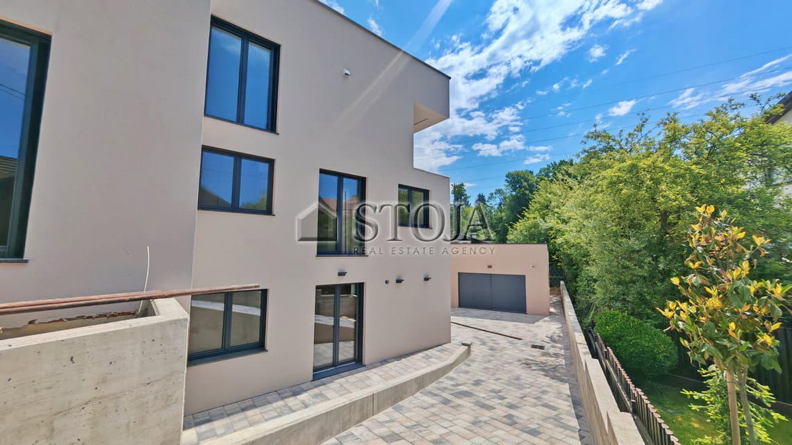 Oddaja, Hiša, Samostojna, Ljubljana mesto, Vič-Rudnik, Vič, 360 m2 — photo 1 of 14