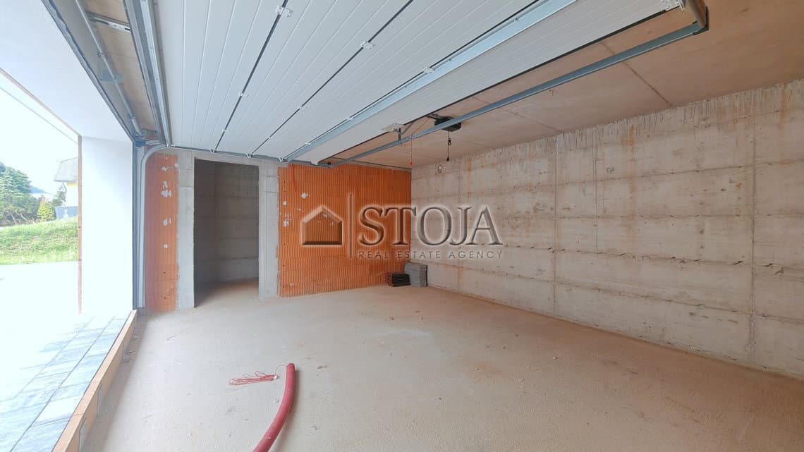 Prodaja, Hiša, Dvojček, Ljubljana okolica, Dol pri Ljubljani, Senožeti, 175.71 m2 — photo 6 of 21