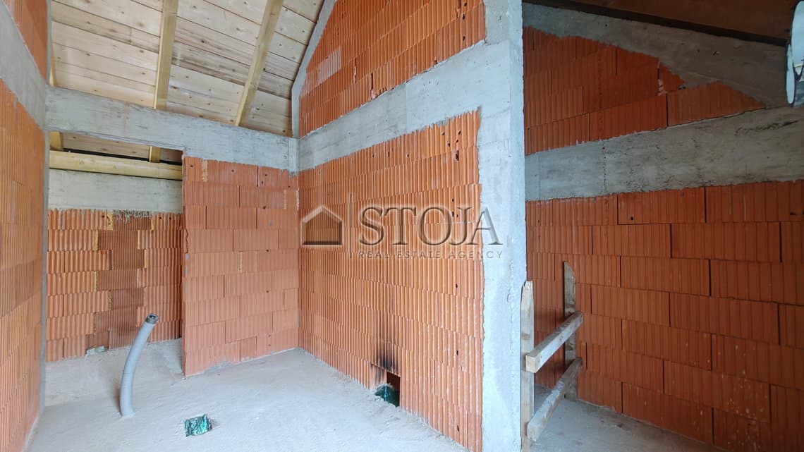 Prodaja, Hiša, Dvojček, Ljubljana okolica, Dol pri Ljubljani, Senožeti, 175.71 m2 — photo 14 of 21