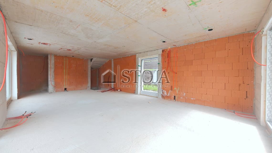 Prodaja, Hiša, Dvojček, Ljubljana okolica, Dol pri Ljubljani, Senožeti, 175.71 m2 — photo 11 of 21