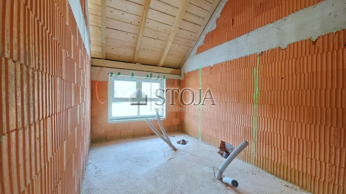 Prodaja, Hiša, Dvojček, Ljubljana okolica, Dol pri Ljubljani, Senožeti, 175.71 m2 — photo 14 of 21