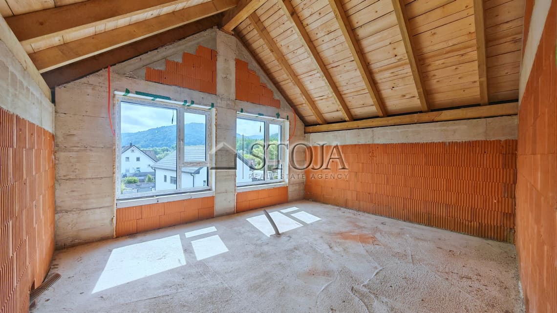 Prodaja, Hiša, Dvojček, Ljubljana okolica, Dol pri Ljubljani, Senožeti, 175.71 m2 — photo 15 of 21