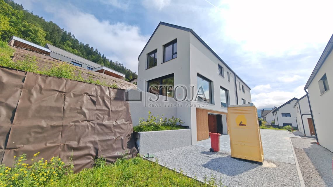 Prodaja, Hiša, Dvojček, Ljubljana okolica, Dol pri Ljubljani, Senožeti, 175.71 m2 — photo 2 of 21