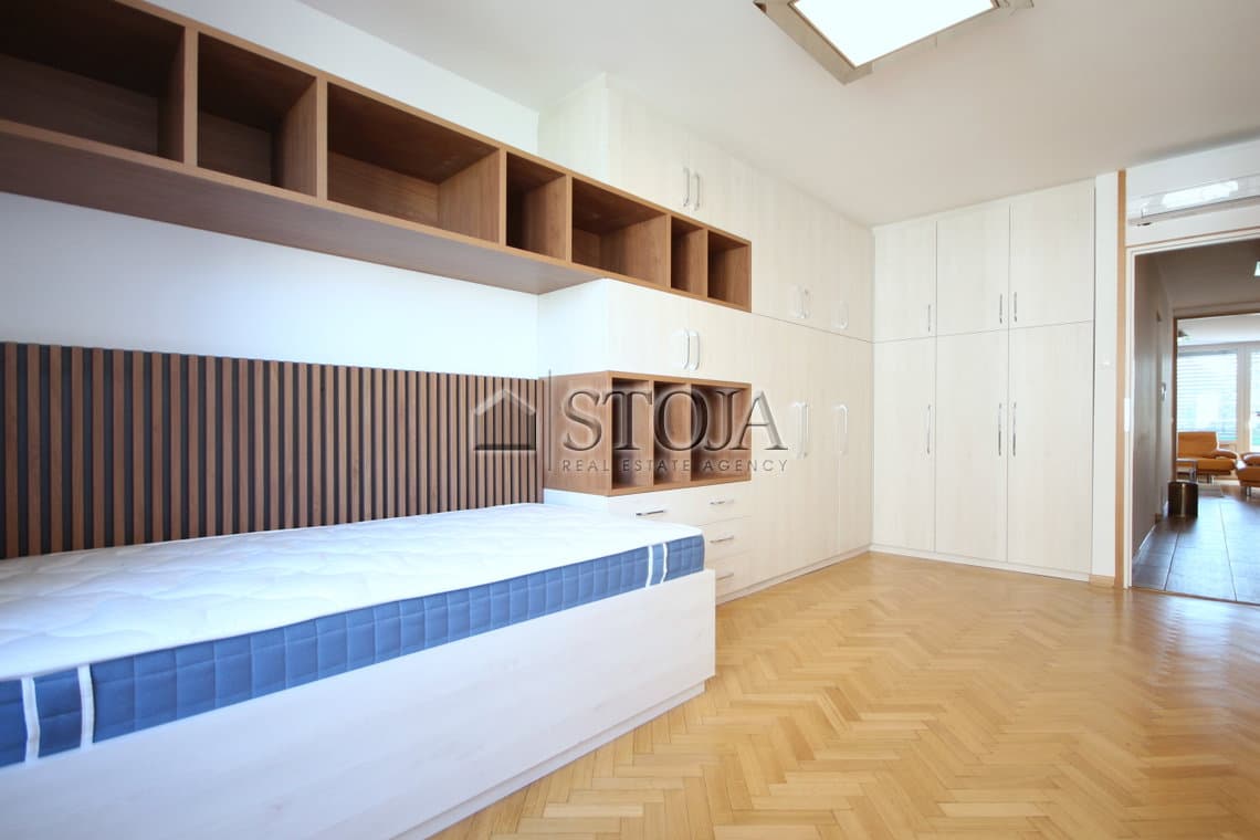 Oddaja, Stanovanje, 4-sobno, Ljubljana mesto, Center, Center, 124.1 m2 — photo 17 of 24
