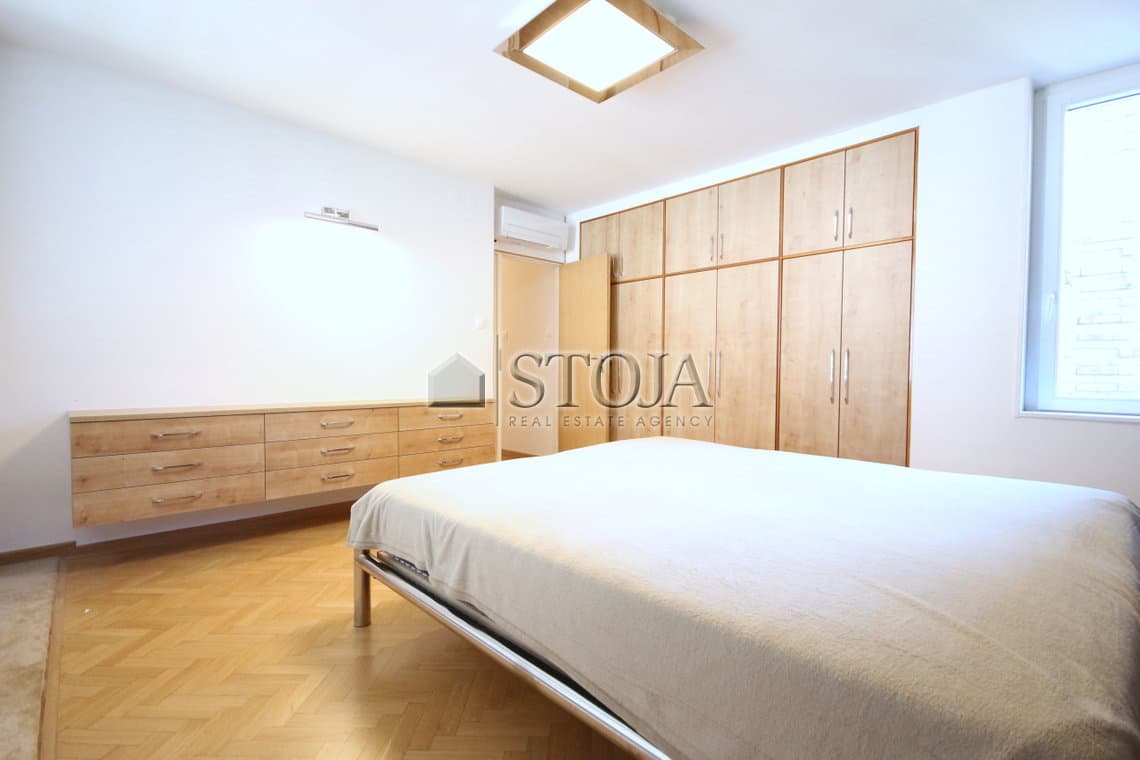 Oddaja, Stanovanje, 4-sobno, Ljubljana mesto, Center, Center, 124.1 m2 — photo 22 of 24