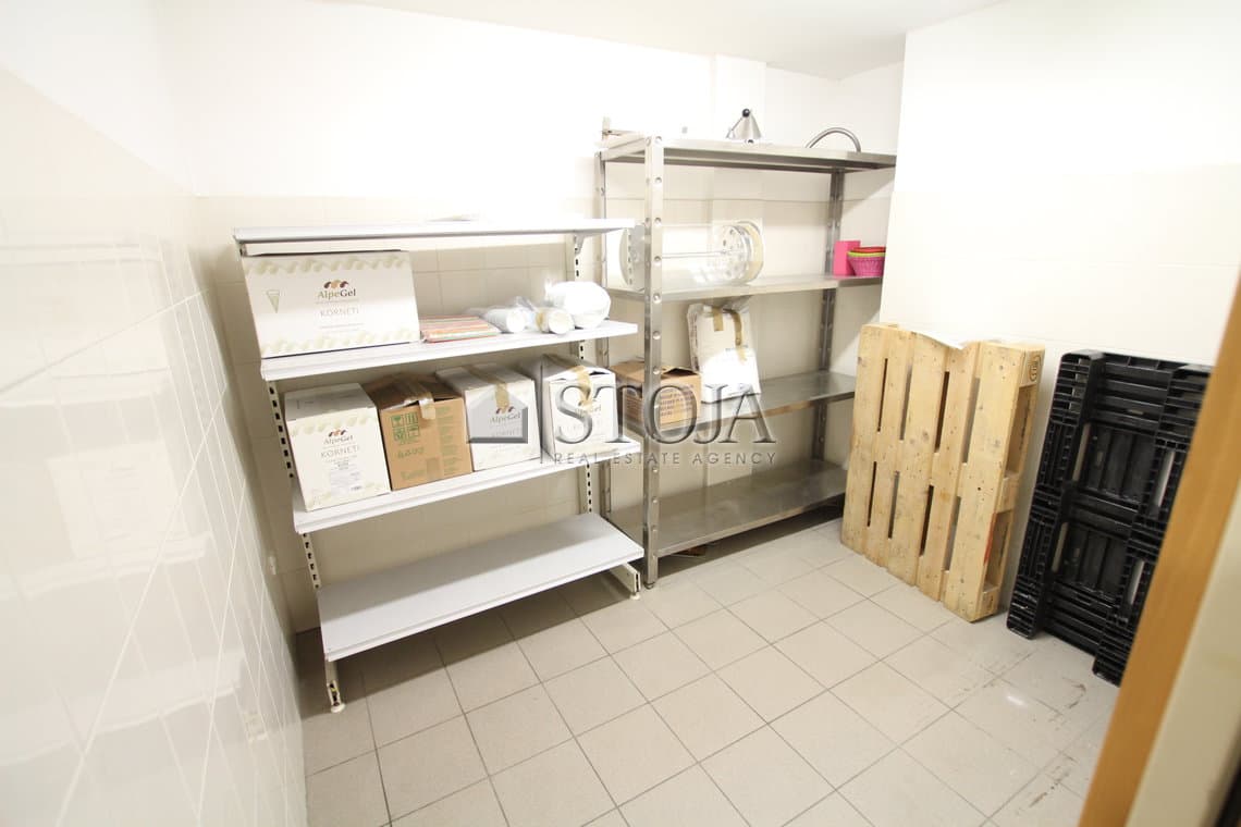 Oddaja, Poslovni prostor, Gostinski lokal, Ljubljana okolica, Grosuplje, Grosuplje, 250 m2 — photo 4 of 28