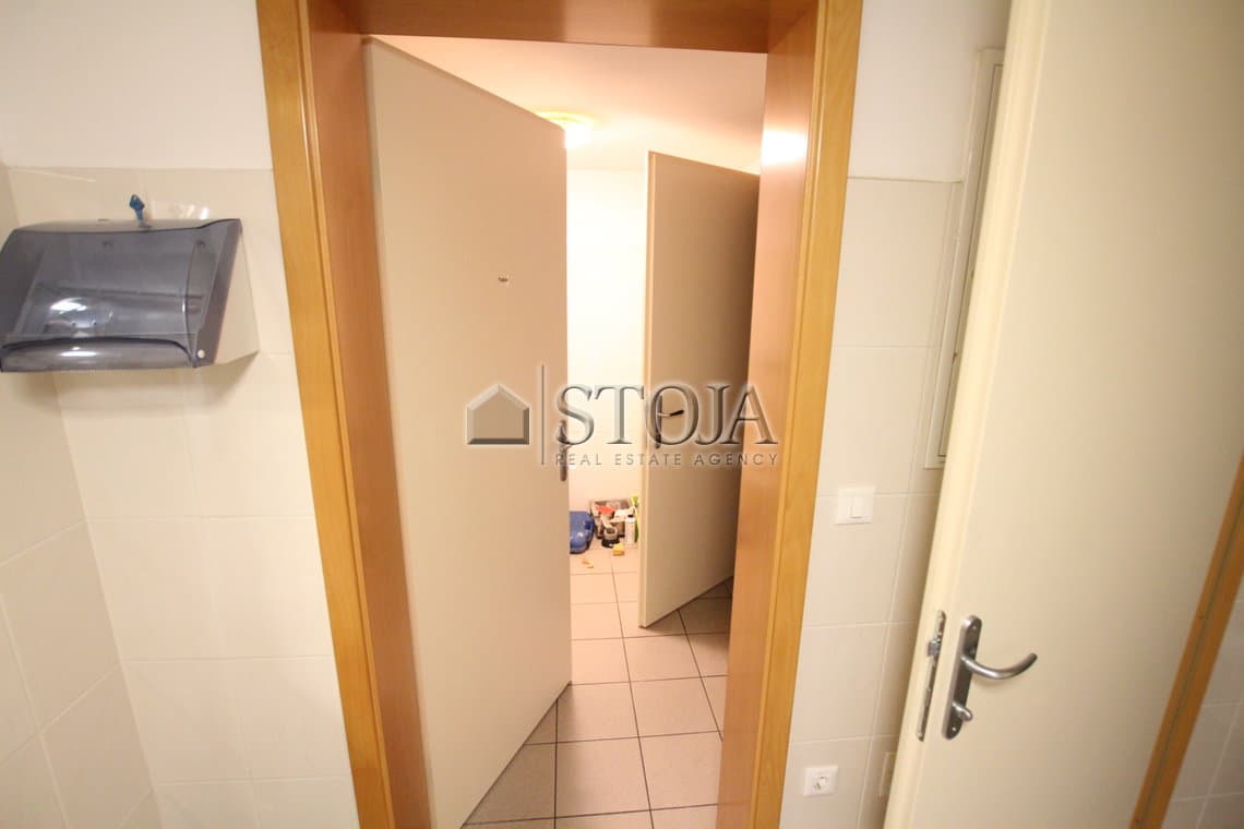 Oddaja, Poslovni prostor, Gostinski lokal, Ljubljana okolica, Grosuplje, Grosuplje, 250 m2 — photo 5 of 28
